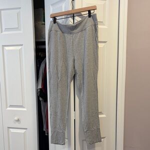 Te Verde Heather Gray Women’s Joggers